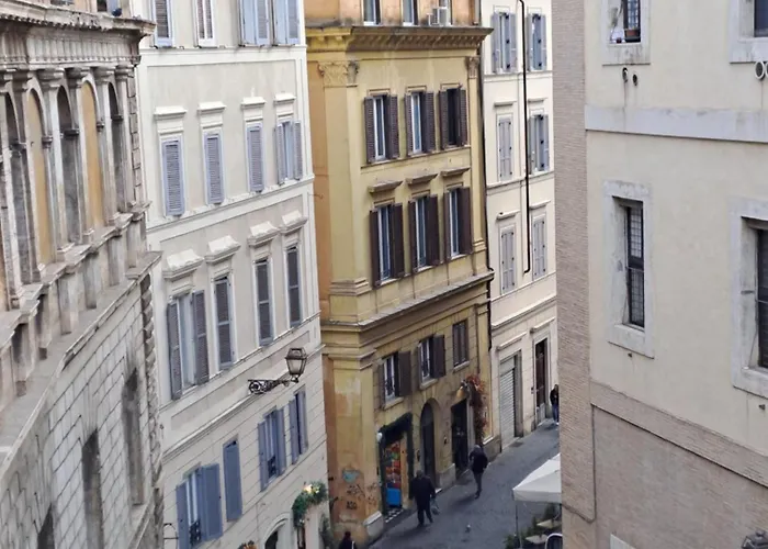 Piazza Dell'orologio Apartment *