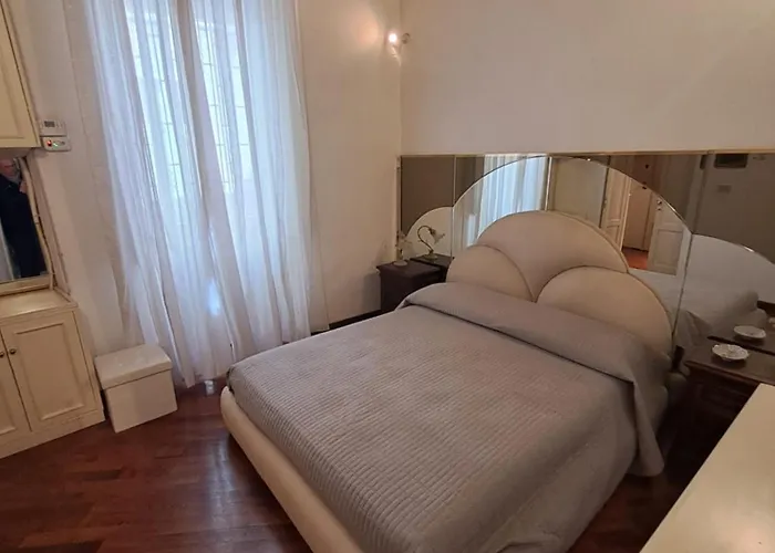 Piazza Dell'orologio Apartment